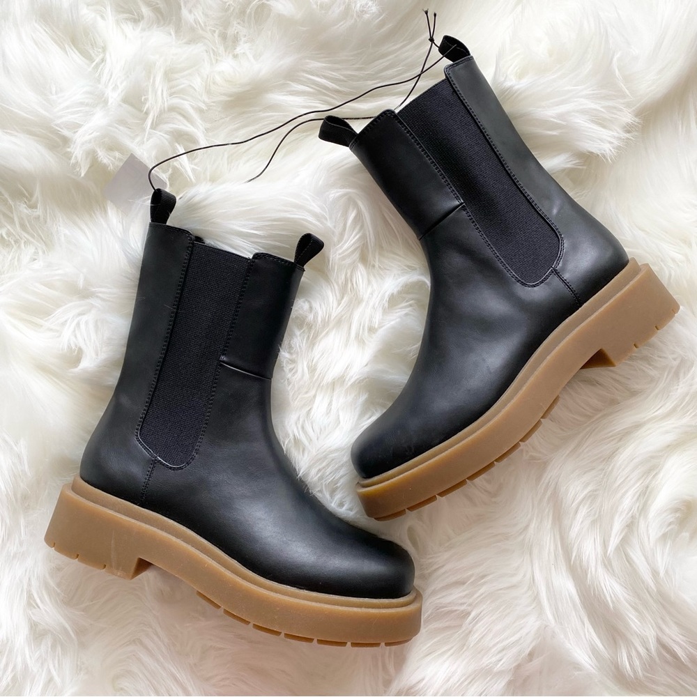 H&M Platform Chelsea Boot - Picture 13 of 16